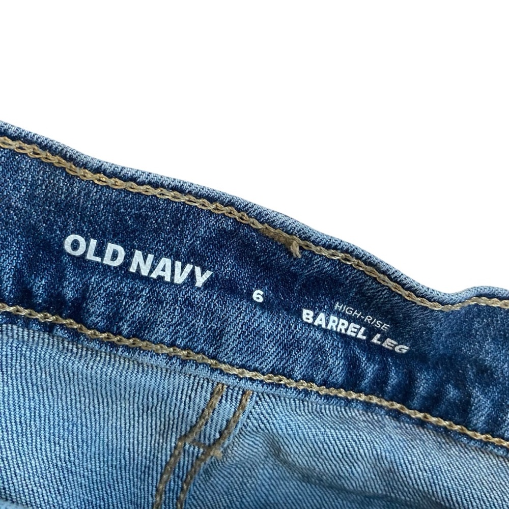 Old Navy Medium Wash High-Rise Barrel Leg Ankle Jeans Size 6 - Picture 5 of 7